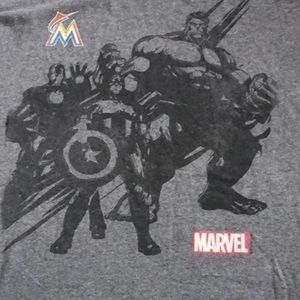 Gray Marvel Superheroes Miami Marlins
SGA T-shirt Size XL